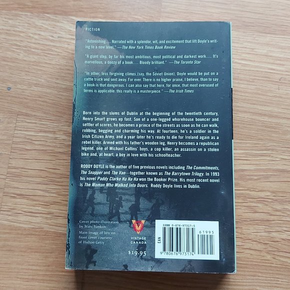 Mix & Match 3 for $10 Books! - A Star Called Henry 1st Edition - Picture 3 of 4